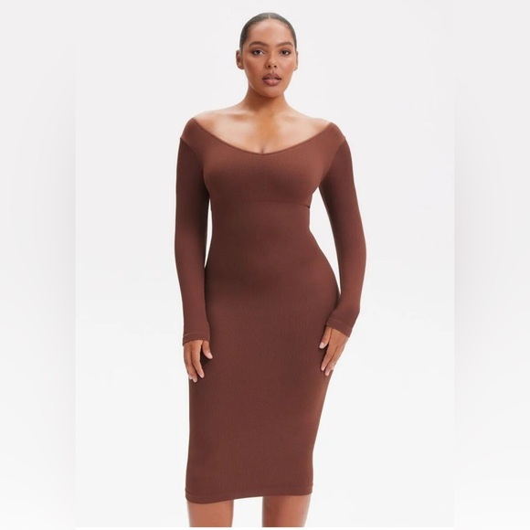 SnatchedKnit V-Neck Long Sleeve Midi Dress - Picture 3 of 4